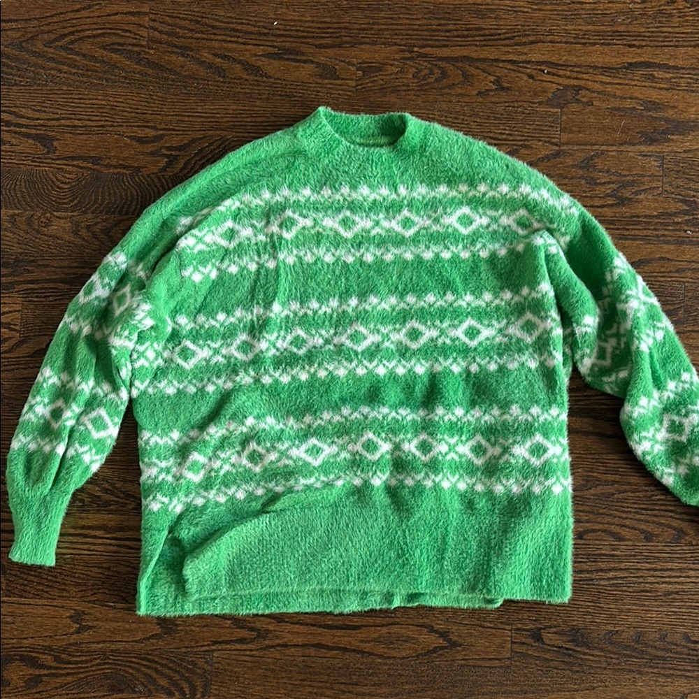 Aerie Green and White Crew Neck Sweater with Fair Isle Design